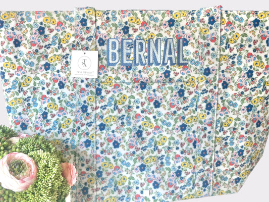 TRVL DESIGN Jumbo Tote