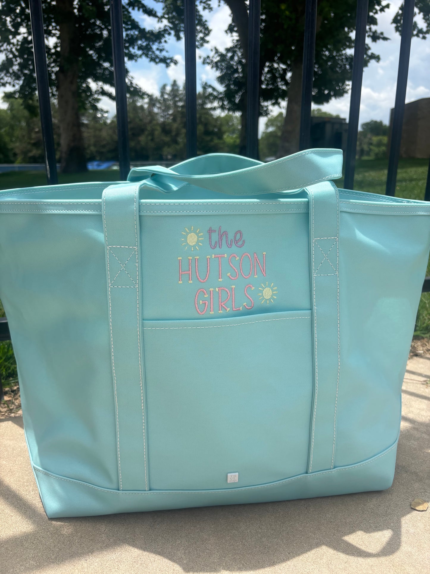 TRVL Design Maxi Tote