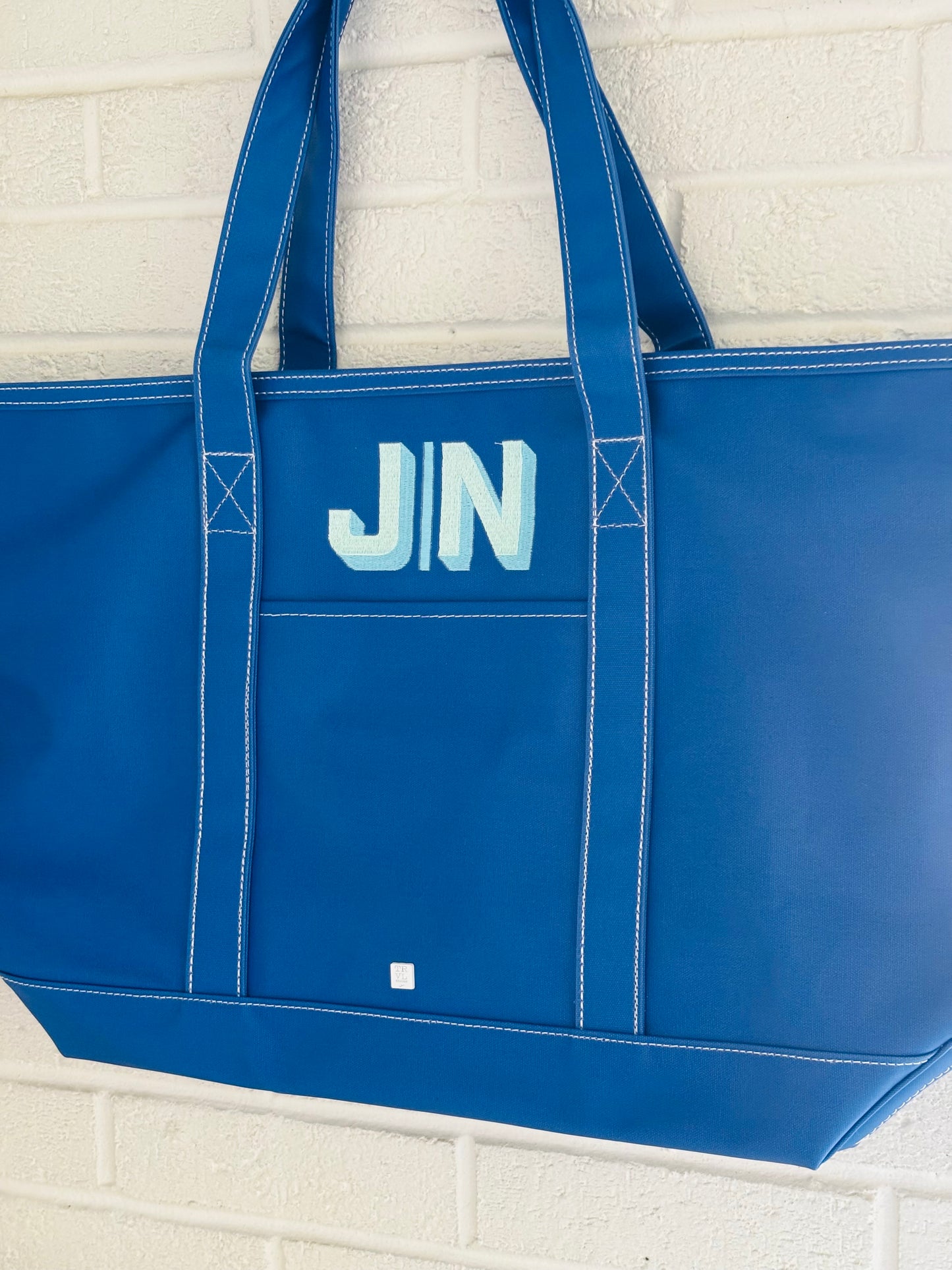 TRVL Design Maxi Tote